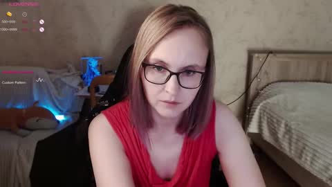 Snapshot of love_agatha chatting on 10/13/25, 05:07 Agatha online show from 10/13/25, 05:07