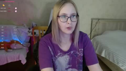 Snapshot of love_agatha chatting on 10/24/25, 05:59 Agatha online show from 10/24/25, 05:59