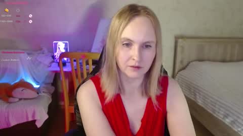 Snapshot of love_agatha chatting on 11/14/25, 03:38 Agatha online show from 11/14/25, 03:38