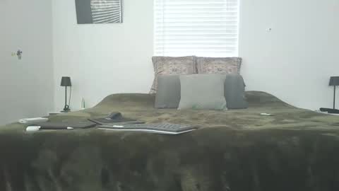 love_and_steele online show from 06/08/26, 07:36