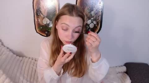 love bella  online show from 05/12/26, 12:41