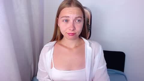 love bella  online show from 07/14/26, 12:24
