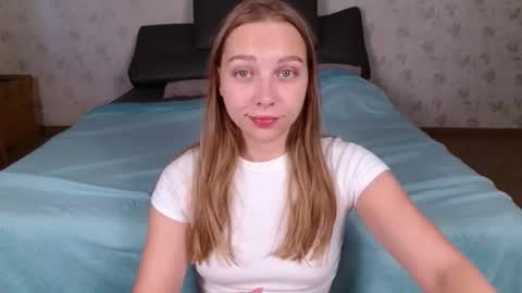 love bella  online show from 07/23/26, 12:24