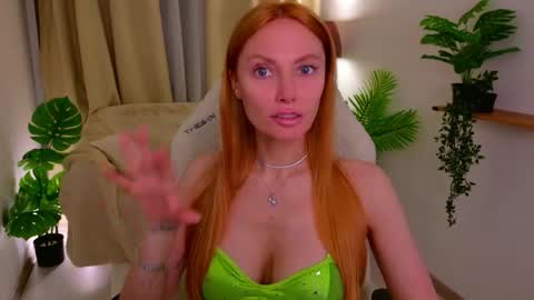 Snapshot of love_call chatting on 05/15/26, 02:29 love_call online show from 05/15/26, 02:29