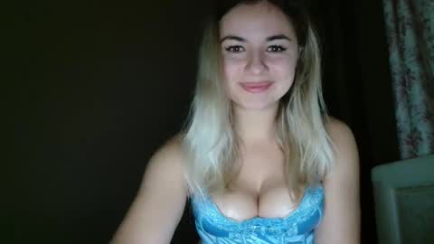 Snapshot of love_dom_meg chatting on 12/01/25, 08:19 Megane online show from 12/01/25, 08:19