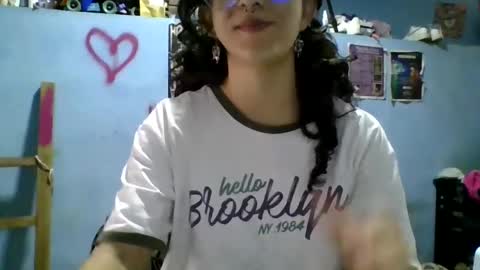 Snapshot of love_electra chatting on 09/19/25, 12:50 love_electra online show from 09/19/25, 12:50