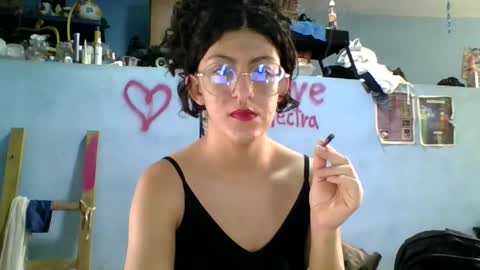 Snapshot of love_electra chatting on 10/14/25, 01:34 love_electra online show from 10/14/25, 01:34