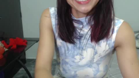 Nina online show from 12/24/24, 04:22