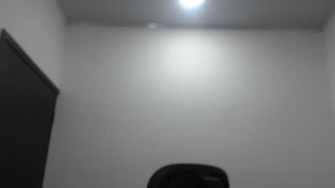 Nina online show from 09/29/25, 08:57