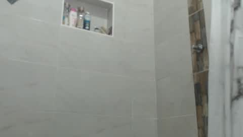 Nina online show from 10/25/25, 04:57