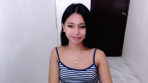 Snapshot of love_jessi chatting on 05/31/26, 01:07 love_jessi online show from 05/31/26, 01:07
