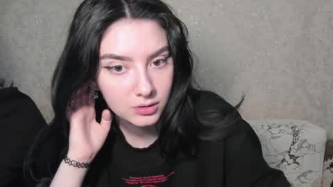 Snapshot of love_lina_muuur chatting on 04/08/26, 04:51 LINA online show from 04/08/26, 04:51