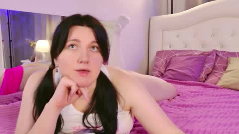 Snapshot of love_me_tonight_ chatting on 11/05/25, 10:37 Monika online show from 11/05/25, 10:37