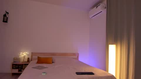            online show from 10/15/25, 05:57