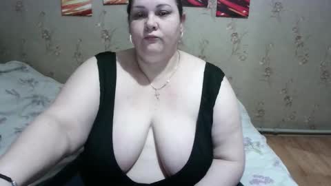 Snapshot of love_milanna chatting on 02/14/26, 01:13 Milana online show from 02/14/26, 01:13