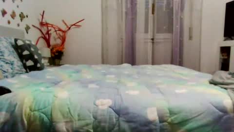 Snapshot of love_miss_33 chatting on 03/11/25, 05:13 Love Daddys Private Show online show from 03/11/25, 05:13