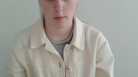 Snapshot of love_vivian chatting on 11/07/25, 10:15 Vivian online show from 11/07/25, 10:15