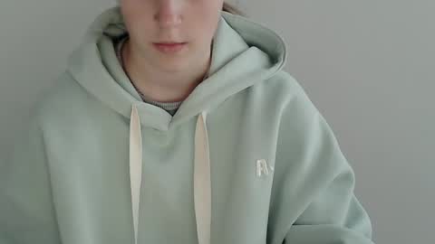 Snapshot of love_vivian chatting on 11/24/25, 08:03 Vivian online show from 11/24/25, 08:03