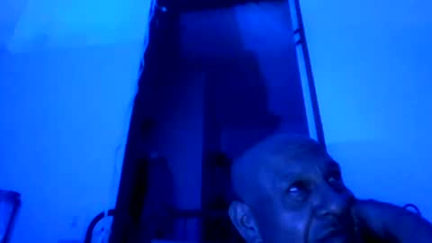 Snapshot of loveazz4me chatting on 06/12/26, 11:20 loveazz4me online show from 06/12/26, 11:20