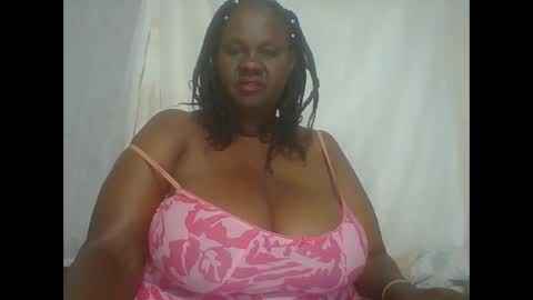 Lynn online show from 09/23/25, 09:51