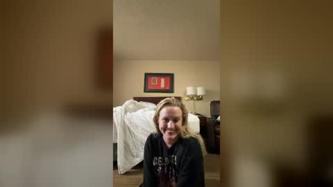 loveclaireelise online show from 08/07/26, 11:23