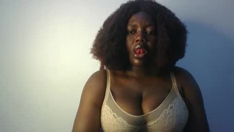 mila online show from 09/21/25, 09:00