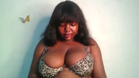 Snapshot of lovecumsluttie chatting on 01/16/26, 07:51 mila online show from 01/16/26, 07:51
