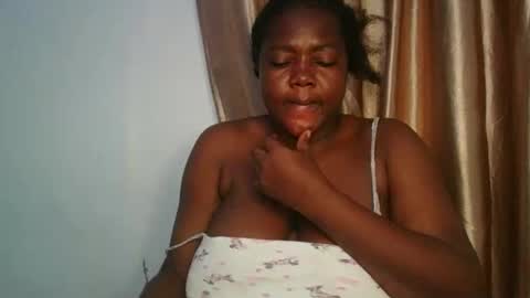 Snapshot of lovecumsluttie chatting on 04/08/26, 12:43 mila online show from 04/08/26, 12:43