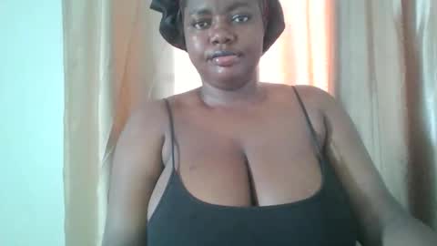 Snapshot of lovecumsluttie chatting on 04/10/26, 01:27 mila online show from 04/10/26, 01:27