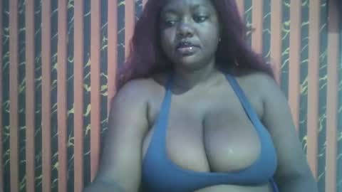 Snapshot of lovecumsluttie chatting on 05/04/26, 04:41 mila online show from 05/04/26, 04:41