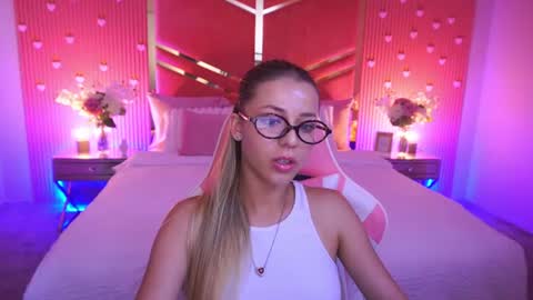 loveedove online show from 06/22/26, 12:02