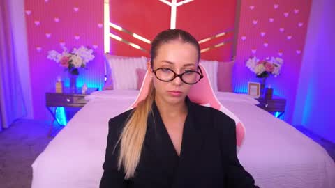 loveedove online show from 06/30/26, 12:17