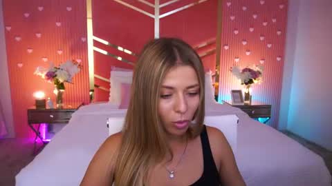loveedove online show from 07/28/26, 02:13