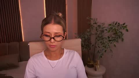 loveedove online show from 08/01/26, 06:34