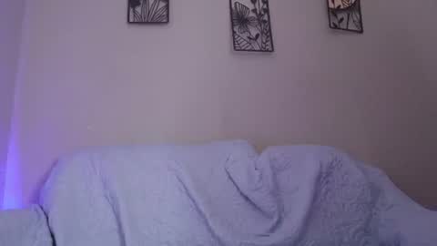 katalina   online show from 06/18/26, 04:13