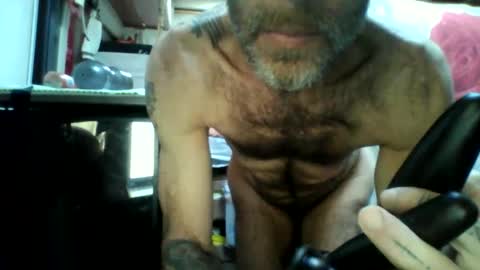 Snapshot of lovefeetcams27 chatting on 01/01/25, 08:24 lovefeetcams27 online show from 01/01/25, 08:24