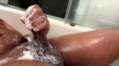 Snapshot of lovefeetonmyface29 chatting on 10/18/25, 12:24 lovefeetonmyface29 online show from 10/18/25, 12:24