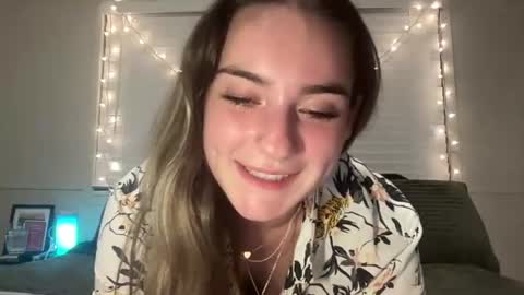 Olivia Rose online show from 07/16/26, 03:23