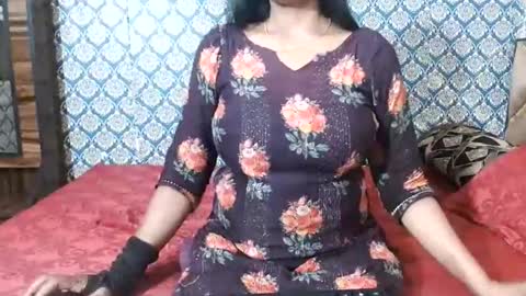 Divya online show from 06/07/26, 09:57
