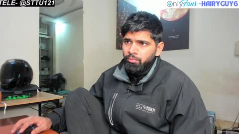 Snapshot of lovehairyindian chatting on 12/31/24, 10:48 Indian hairy online show from 12/31/24, 10:48