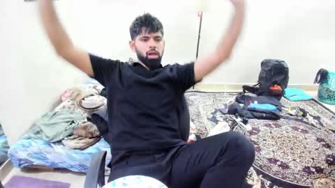 Snapshot of lovehairyindian chatting on 01/12/25, 01:37 Indian hairy online show from 01/12/25, 01:37