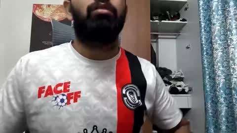 Snapshot of lovehairyindian chatting on 11/17/25, 06:52 Indian hairy online show from 11/17/25, 06:52