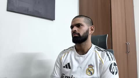 Indian hairy online show from 06/08/26, 11:05