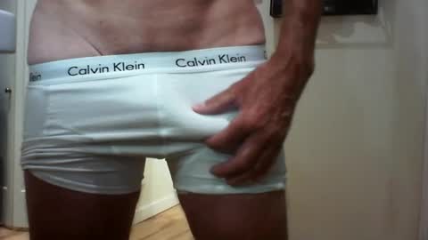 Snapshot of lovehairyone chatting on 07/30/26, 04:33 lovehairyone online show from 07/30/26, 04:33