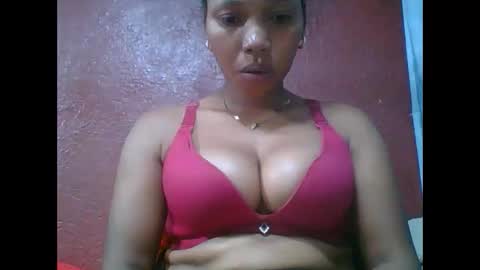 Snapshot of loveinlife750427 chatting on 01/10/26, 08:16 loveinlife750427 online show from 01/10/26, 08:16