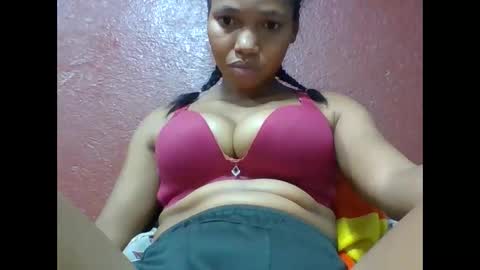Snapshot of loveinlife750427 chatting on 03/07/26, 04:48 loveinlife750427 online show from 03/07/26, 04:48