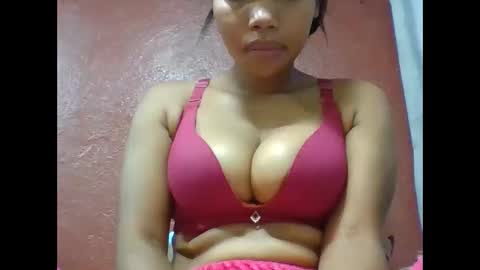 Snapshot of loveinlife750427 chatting on 03/14/26, 03:56 loveinlife750427 online show from 03/14/26, 03:56