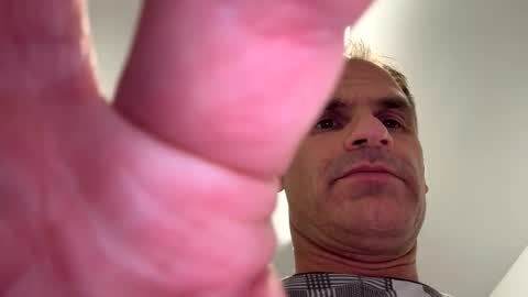 Snapshot of loveit23456 chatting on 10/22/25, 12:55 getnaked123 online show from 10/22/25, 12:55