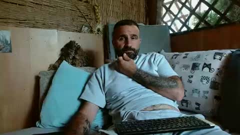 loveivat80 online show from 06/18/26, 11:47