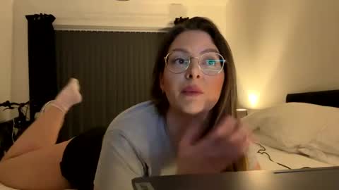 LoveLavender  online show from 01/27/25, 07:24